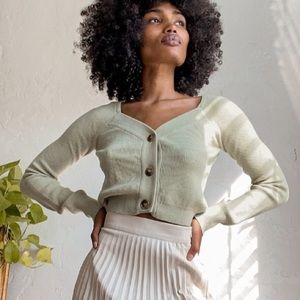 Sage Green Lulus Button Sweater size xs never worn